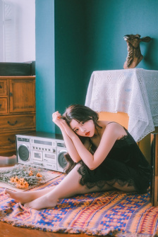 五王爷与奴婢桃儿